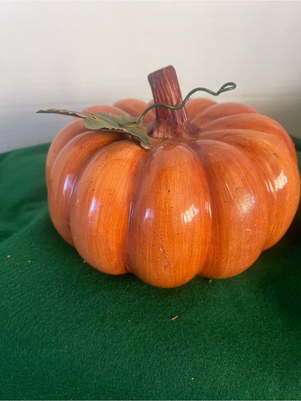 Ceramic Pumpkin Fall/Harvest Decoration w/ Metal Vine, Leaf, Orange 7” W x 6”H